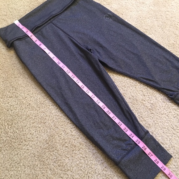 Zumba Fitness So Bootyful Capri Leggings in  Gray - Picture 2 of 13